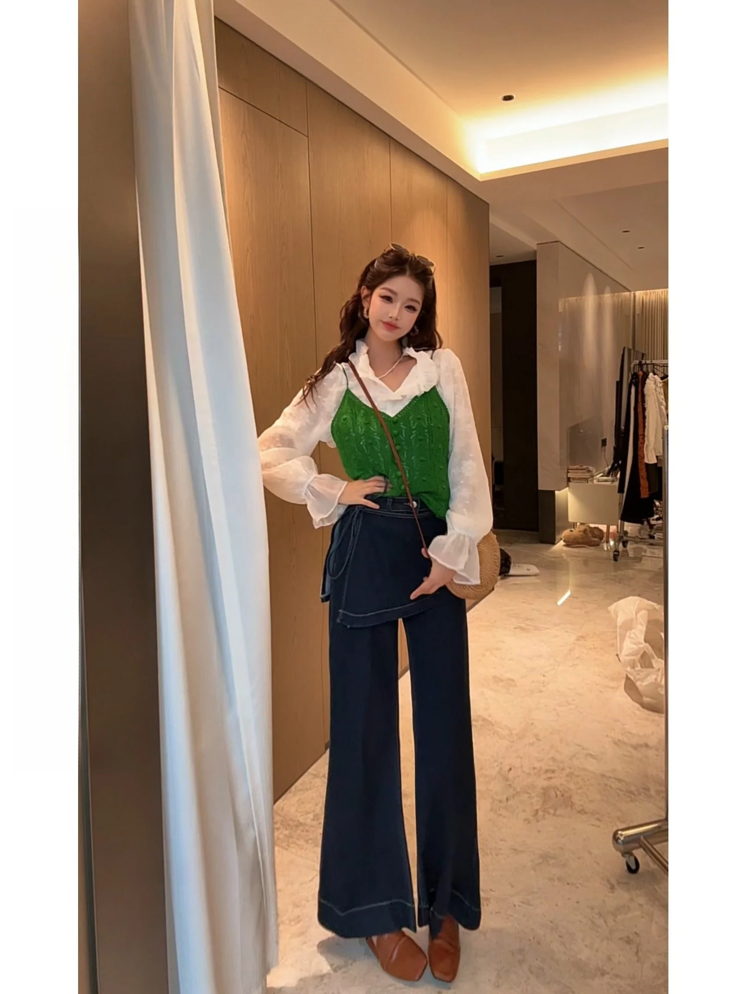 Retro Distred Denim Pants Women's High Waist Wide Leg Jeans Tie Belted Boo orts Cotton Blend Comfortable Spring Wear
Retro Distred Denim Pants Women's High Waist Wide Leg Jeans Tie Belted Boo orts Cotton Blend Comfortable Spring Wear