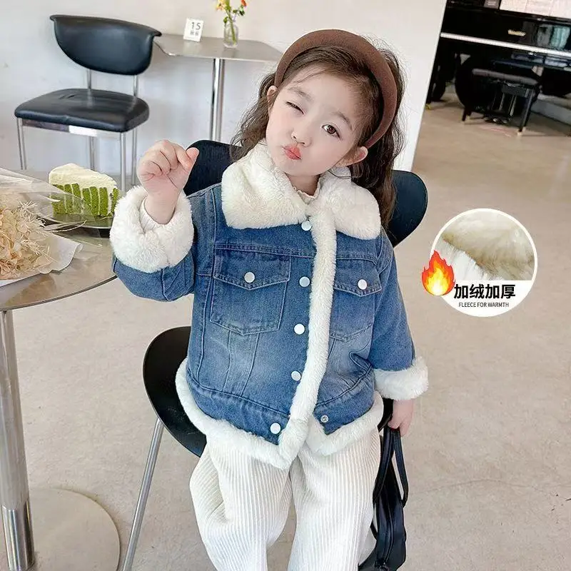 Thickened Cotton Jacket for Boys Winter Warm Fleece Lined Corduroy Children's Coat Cute Baby Boy Padded Jacket Casual Style 2-7Y
Thickened Cotton Jacket for Boys Winter Warm Fleece Lined Corduroy Children's Coat Cute Baby Boy Padded Jacket Casual Style 2-7Y