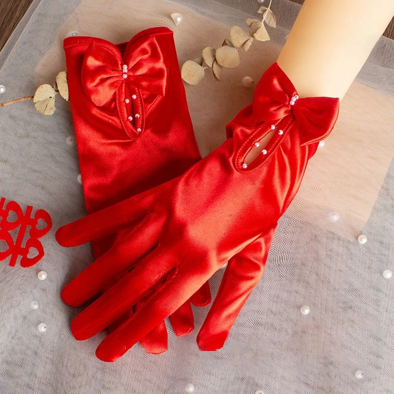 Fashion Red Gloves Bridal Wedding Dress Short Satin Mitten Solid Color Wrist Stretchy Adult Pearl Evening Party Gloves
Fashion Red Gloves Bridal Wedding Dress Short Satin Mitten Solid Color Wrist Stretchy Adult Pearl Evening Party Gloves
