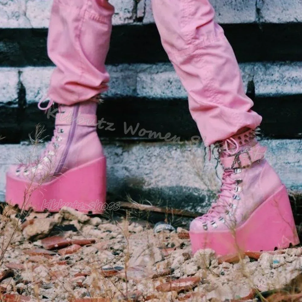 Ботильоны на платформе с заклепками, готический рок, панк, кожаный ремень с пряжкой, однотонная женская обувь на шнуровке, новые супер высокие туфли с круглым носком
Ботильоны на платформе с заклепками, готический рок, панк, кожаный ремень с пряжкой, однотонная женская обувь на шнуровке, новые супер высокие туфли с круглым носком