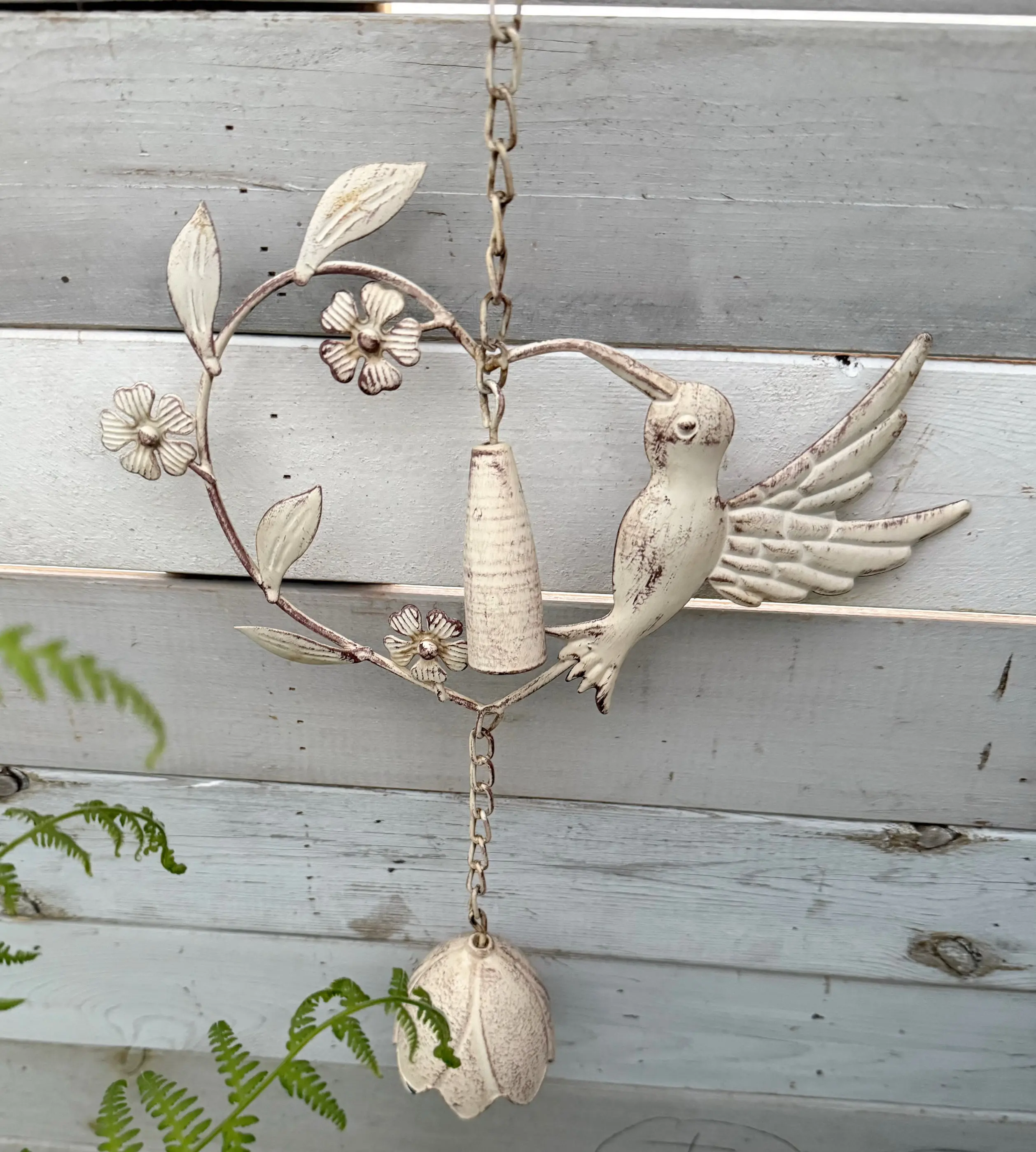 garden groceries hummingbird wind chimes
garden groceries hummingbird wind chimes