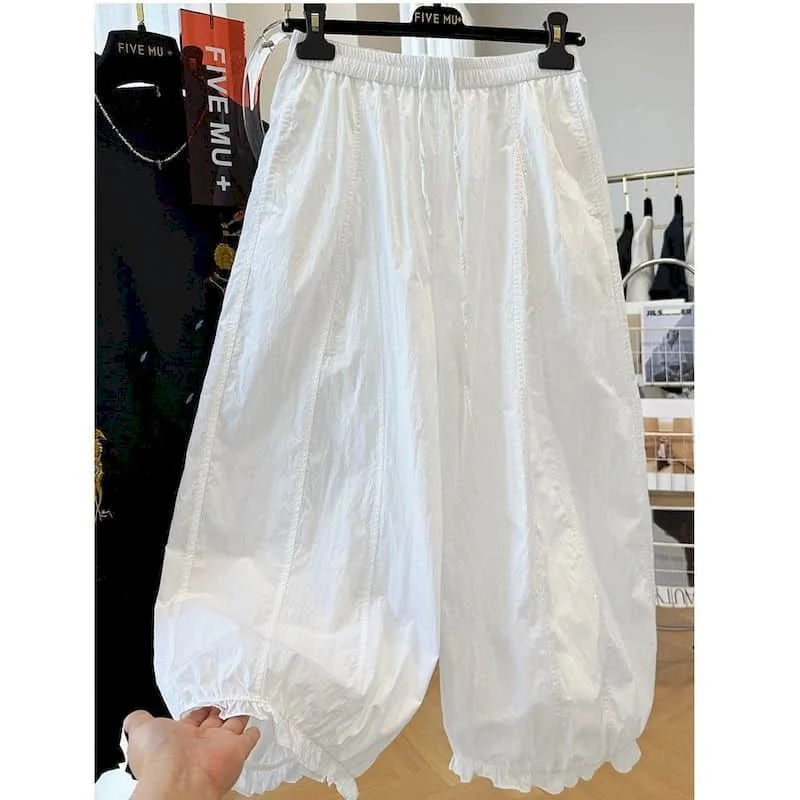 Cargo Pants for Women Korean Style Age Reduction Ruffled Hem Lantern Pants 2026 Summer Thin Elastic Waisted Loose Harem Trousers
Cargo Pants for Women Korean Style Age Reduction Ruffled Hem Lantern Pants 2026 Summer Thin Elastic Waisted Loose Harem Trousers