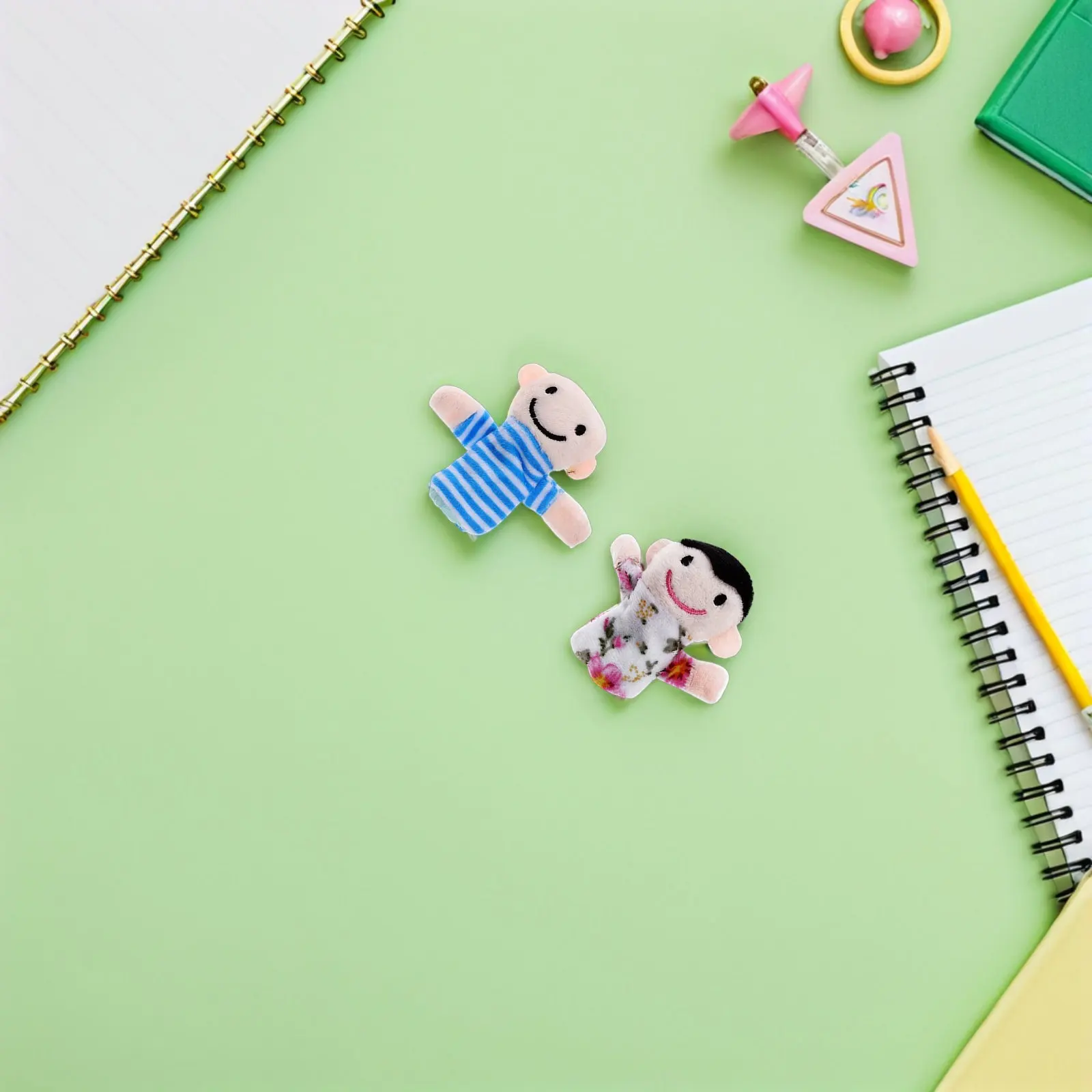 18Pcs Felt Finger Puppets Family Soft Interactive Hand Puppets for Storytelling Early Education Role Play Creative Learning
18Pcs Felt Finger Puppets Family Soft Interactive Hand Puppets for Storytelling Early Education Role Play Creative Learning