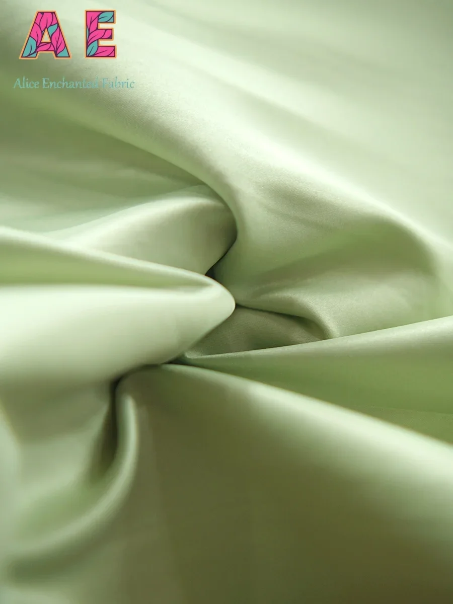 Тяжелая ткань Mikado, структурированная драпировка, устойчивая к морщинам, элегантная для индивидуального платья, бальное платье, вечернее платье, свадебное платье
Тяжелая ткань Mikado, структурированная драпировка, устойчивая к морщинам, элегантная для индивидуального платья, бальное платье, вечернее платье, свадебное платье