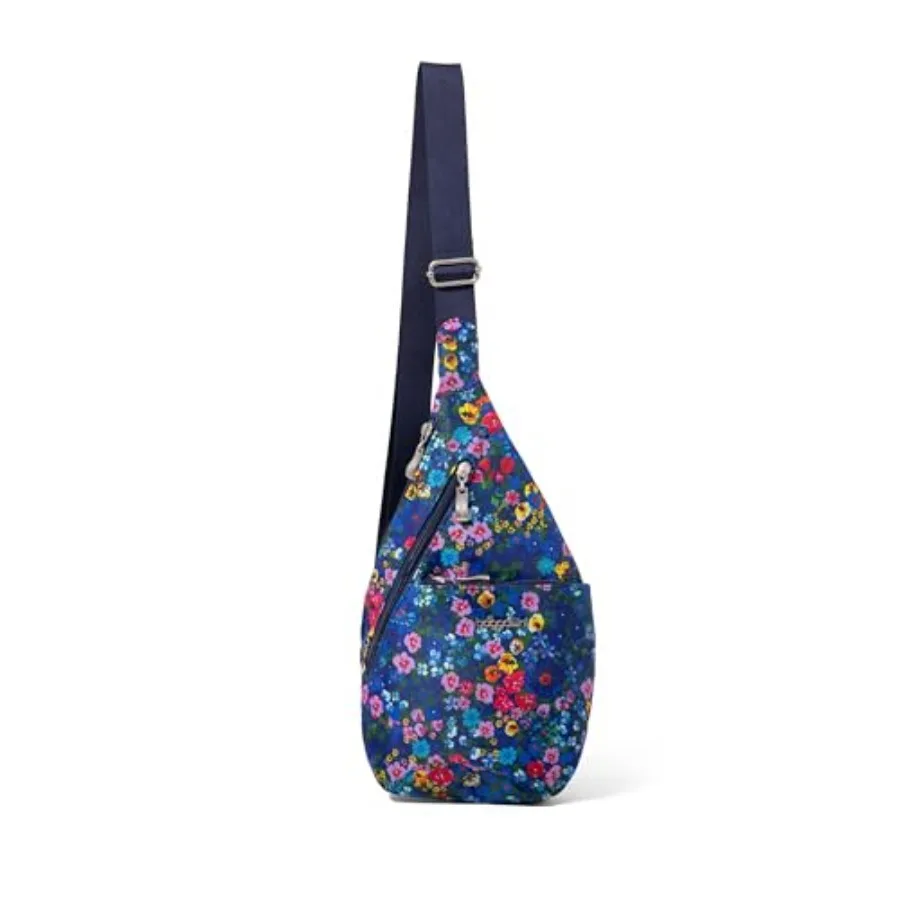 Mini Sling - 12x7 crossbody bag for daily use, nylon fabric, black color, lightweight and adjustable shoulder strap
Mini Sling - 12x7 crossbody bag for daily use, nylon fabric, black color, lightweight and adjustable shoulder strap