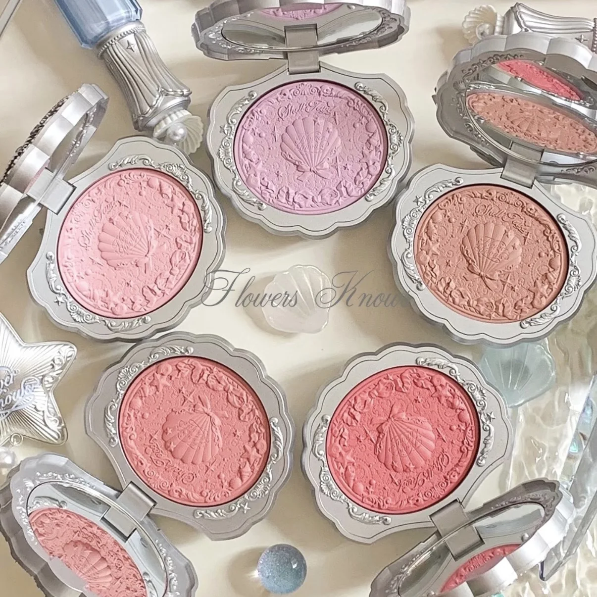 Flower Knows Shell's Jewel Collection Embossed Blush Matte Powder Satin Highly Pigmented Lightweight Smooth Finish for Cheeks
Flower Knows Shell's Jewel Collection Embossed Blush Matte Powder Satin Highly Pigmented Lightweight Smooth Finish for Cheeks