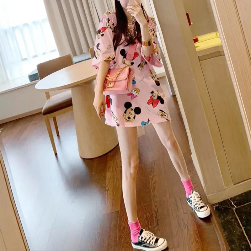 Mickey short-sleeved Disney new medium and large size women's trendy ins loose clothes Mickey and Minnie cute cartoon versatile
Mickey short-sleeved Disney new medium and large size women's trendy ins loose clothes Mickey and Minnie cute cartoon versatile
