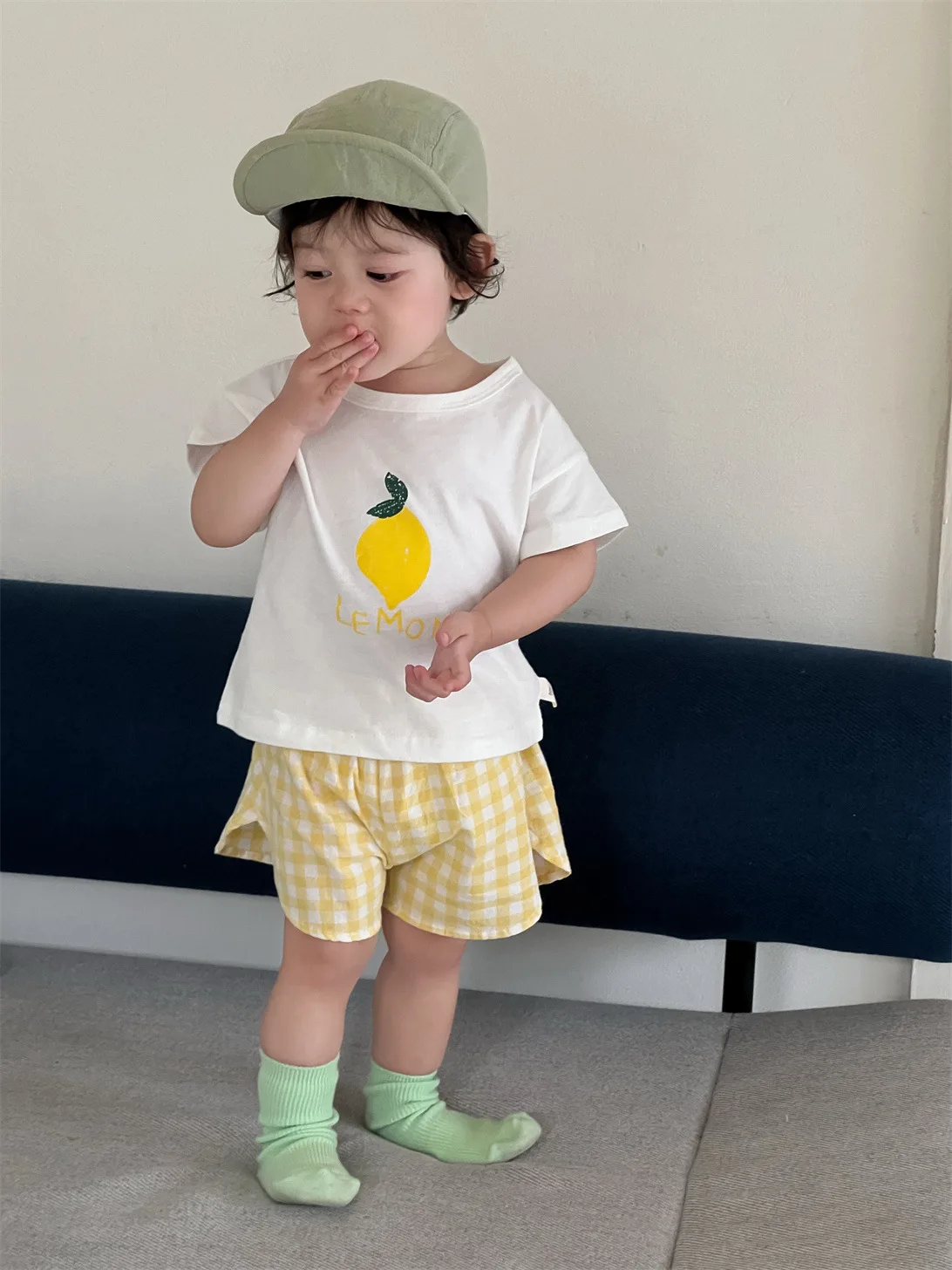 2025 Summer New Baby Short Sleeve Clothes Set Infant Girl Cute Fruit Print T Shirts + Plaid Shorts 2pcs Suit Toddler Outfits
2025 Summer New Baby Short Sleeve Clothes Set Infant Girl Cute Fruit Print T Shirts + Plaid Shorts 2pcs Suit Toddler Outfits