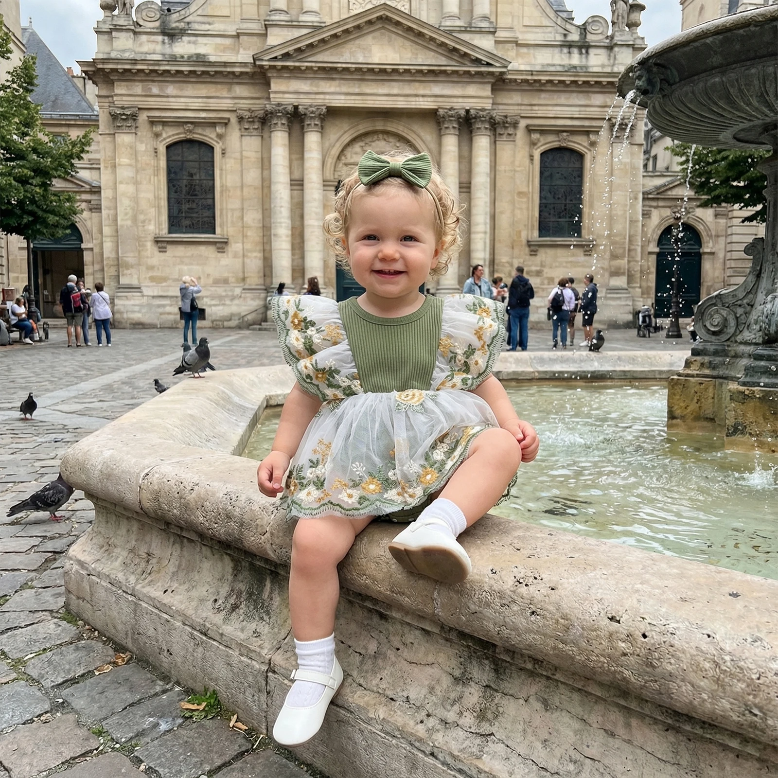 Baby Girl Summer Romper Dress Flying Sleeve O Neck Floral Embroidery Mesh Patchwork Romper with Headband 0-24M
Baby Girl Summer Romper Dress Flying Sleeve O Neck Floral Embroidery Mesh Patchwork Romper with Headband 0-24M
