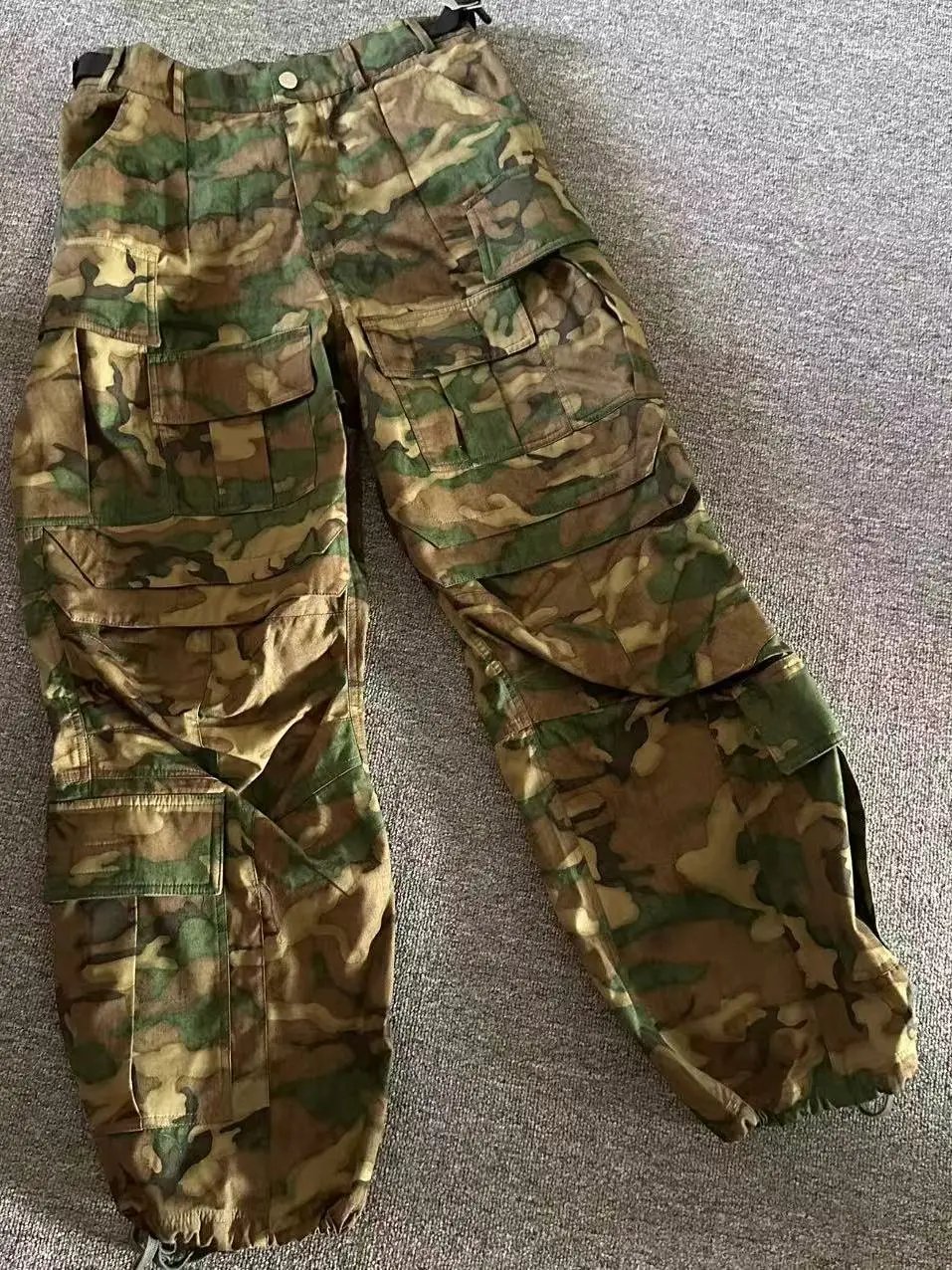 Men's Spring And Autumn Camouflage Multi Pocket Work Pants, Skill Pants, Military Style Pants, Leg Binding Pants
Men's Spring And Autumn Camouflage Multi Pocket Work Pants, Skill Pants, Military Style Pants, Leg Binding Pants