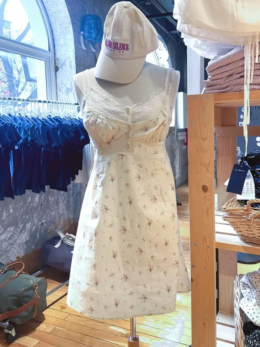 Pink Floral Sweet Mini Camis Dress Woman Summer Lace Trim Three Buttons Elastic Waist A-line Short Vestidos Preppy Style Dresses
Pink Floral Sweet Mini Camis Dress Woman Summer Lace Trim Three Buttons Elastic Waist A-line Short Vestidos Preppy Style Dresses