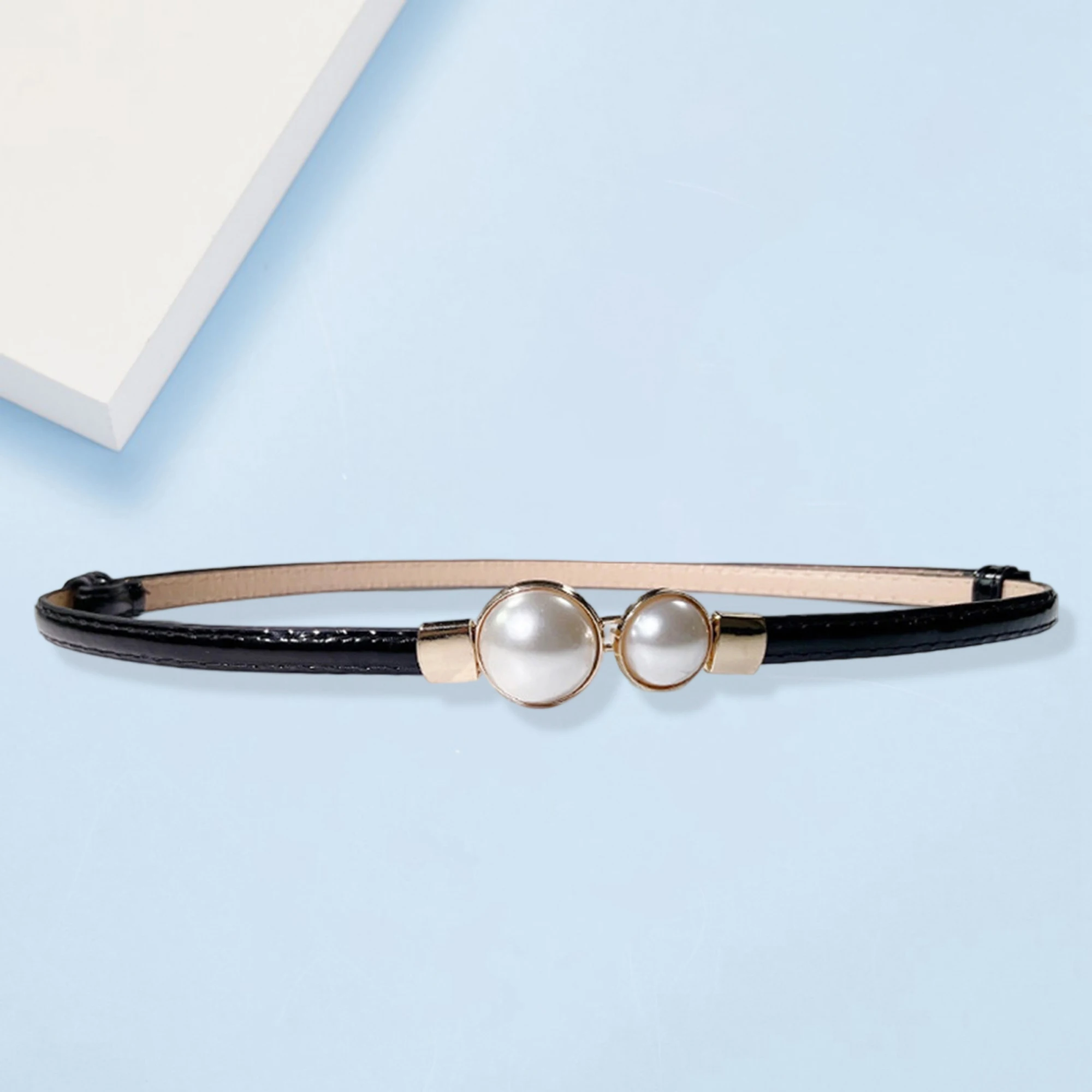 Элегантный женский кожаный ремень с жемчужной пряжкой, регулируемый тонкий пояс для торжественного платья, универсальный аксессуар для одежды
Элегантный женский кожаный ремень с жемчужной пряжкой, регулируемый тонкий пояс для торжественного платья, универсальный аксессуар для одежды