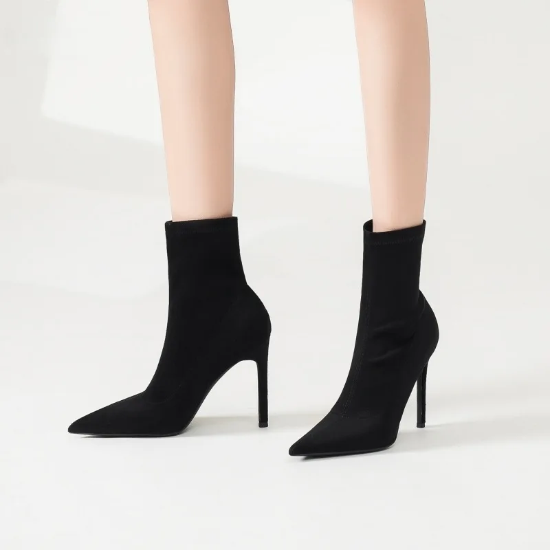 2026 Женские коричневые вязаные ботильоны в рубчик, короткие ботинки на шпильке с острым носком на высоком каблуке 10 см, элегантные вечерние офисные туфли Q-574
2026 Женские коричневые вязаные ботильоны в рубчик, короткие ботинки на шпильке с острым носком на высоком каблуке 10 см, элегантные вечерние офисные туфли Q-574