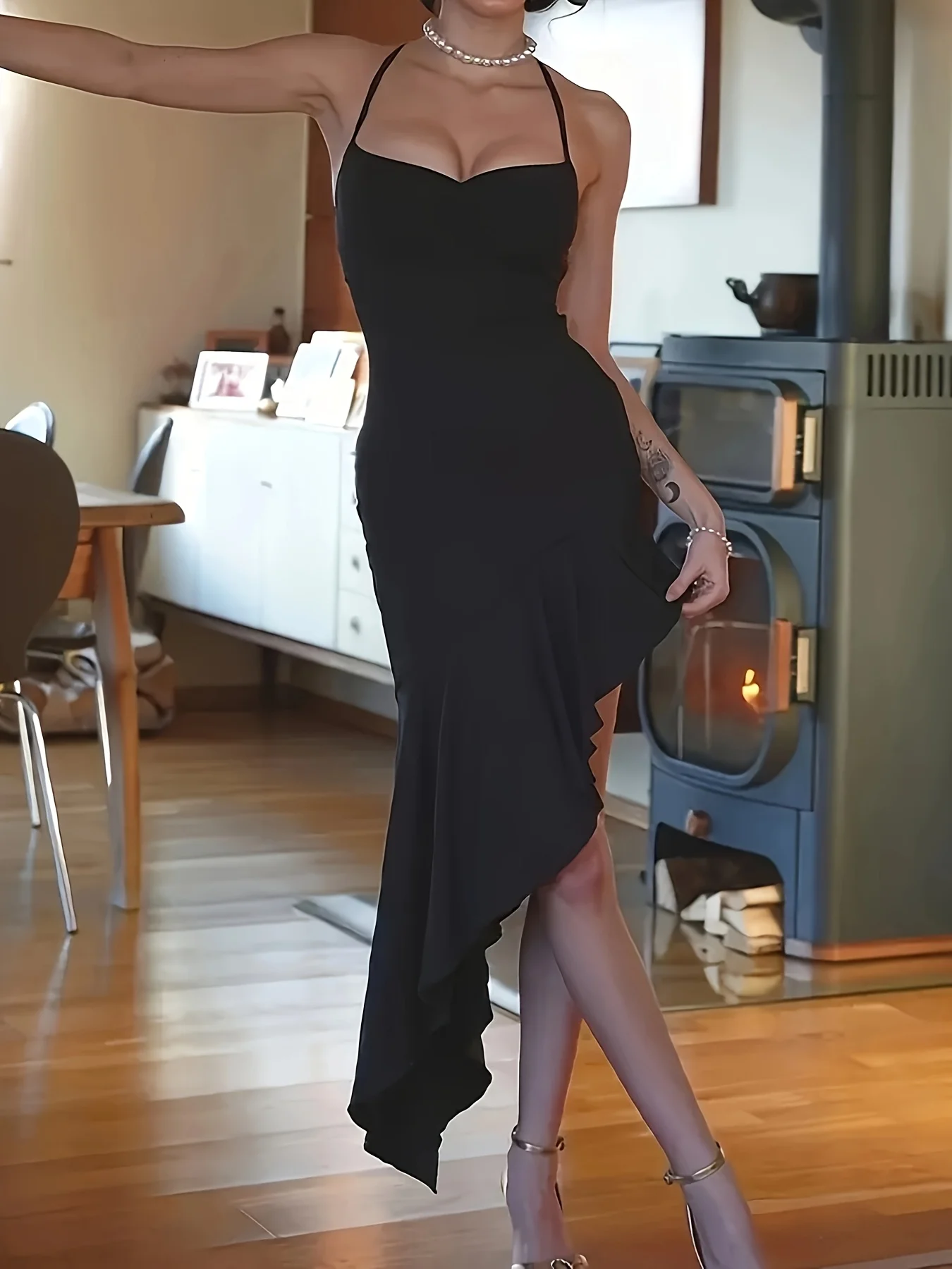 Sexy Black Spaghetti Strap Vacations Bodycon Dress Women's Elegant Asymmetric Ruffle Mermaid Hem Party Evening Club Mini Dresses
Sexy Black Spaghetti Strap Vacations Bodycon Dress Women's Elegant Asymmetric Ruffle Mermaid Hem Party Evening Club Mini Dresses