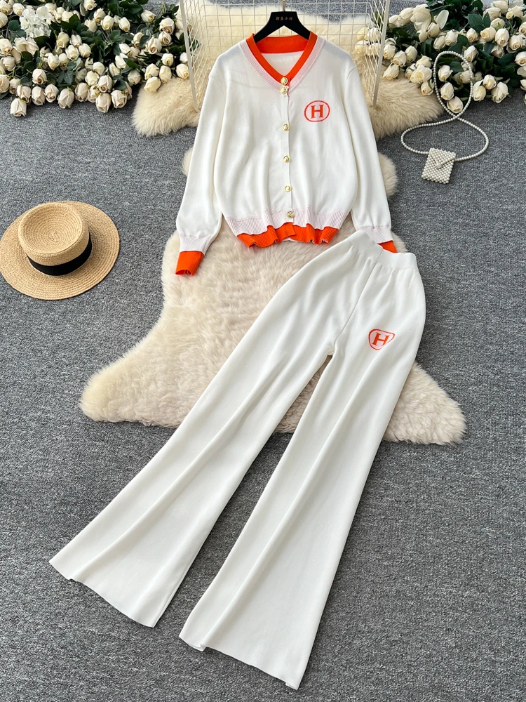 Faionable Color Blo Letter Print Long Sve Вязаный открытый кардиган Топ с высокой талией Широкие брюки Комплект для женщин Осенняя одежда
Faionable Color Blo Letter Print Long Sve Вязаный открытый кардиган Топ с высокой талией Широкие брюки Комплект для женщин Осенняя одежда