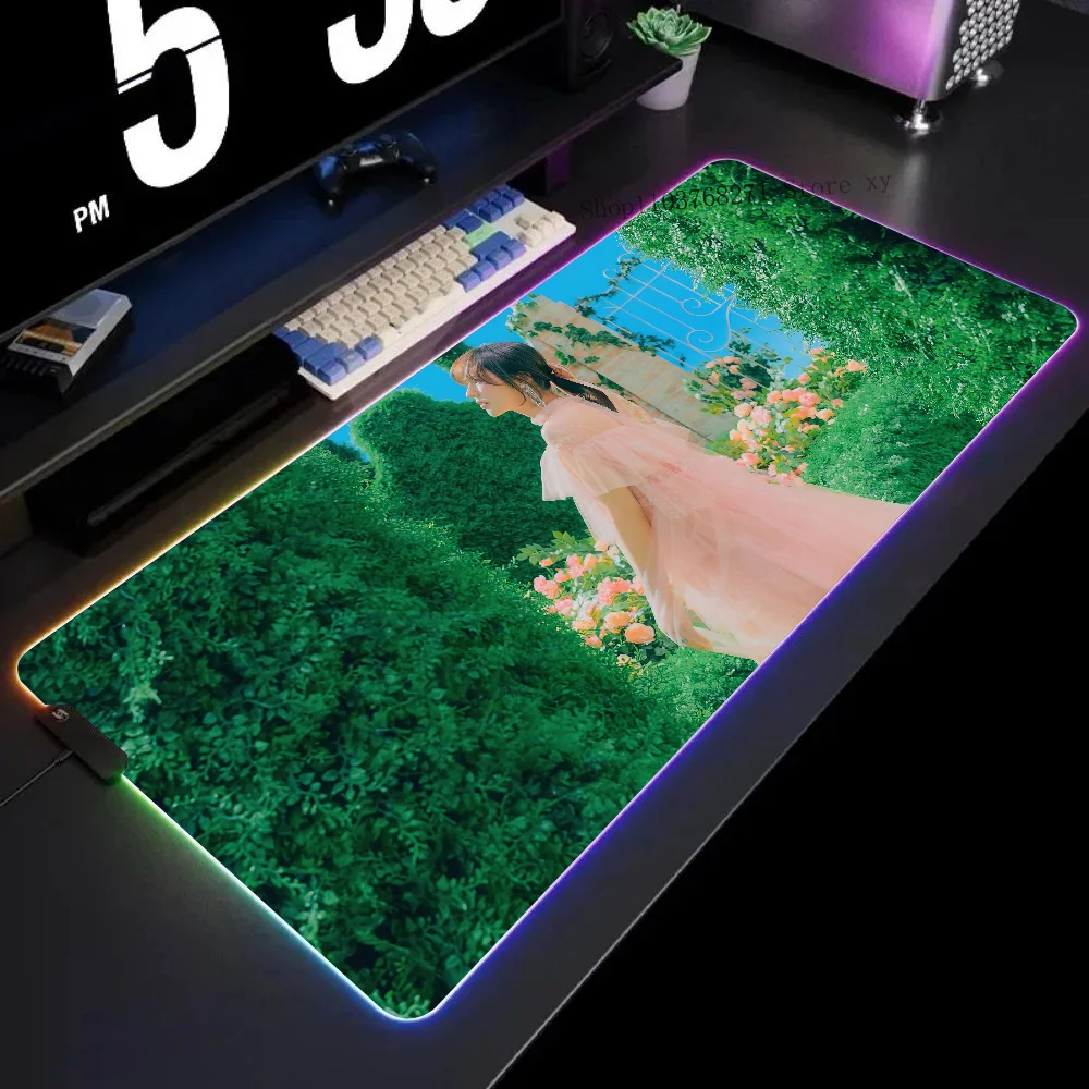 Famous Kpop Beautiful Girl Wendy R-Red Velvet Mousepad XXL RGB Gaming Mouse Pads HD Black Gamer Accessories Large LED
Famous Kpop Beautiful Girl Wendy R-Red Velvet Mousepad XXL RGB Gaming Mouse Pads HD Black Gamer Accessories Large LED