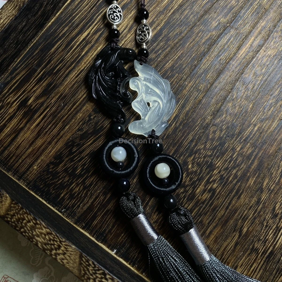 2025 couple pisces jade pendant chinese gossip element waist hanging pendant ancient style hanfu literature art accessories
2025 couple pisces jade pendant chinese gossip element waist hanging pendant ancient style hanfu literature art accessories