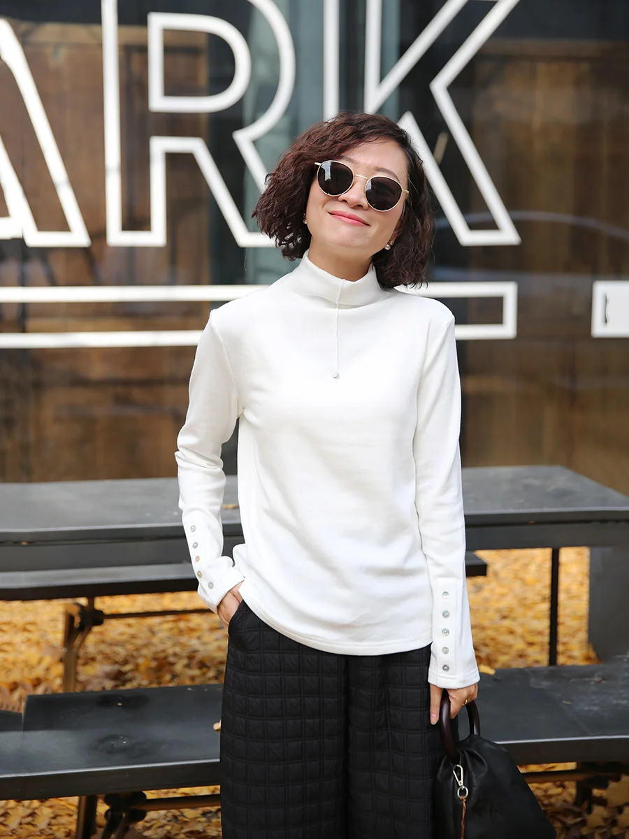 Женский теплый хлопковый свитер с высоким воротником и длинными рукавами, удобный вязаный свитер для повседневной носки, зимняя модная одежда
Женский теплый хлопковый свитер с высоким воротником и длинными рукавами, удобный вязаный свитер для повседневной носки, зимняя модная одежда