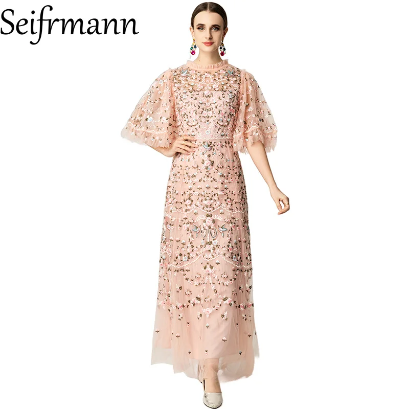 Seifrmann 2026 Весеннее женское модное платье с круглым вырезом, коротким рукавом, сетчатыми вставками и вышивкой, с эффектом утяжки на талии
Seifrmann 2026 Весеннее женское модное платье с круглым вырезом, коротким рукавом, сетчатыми вставками и вышивкой, с эффектом утяжки на талии