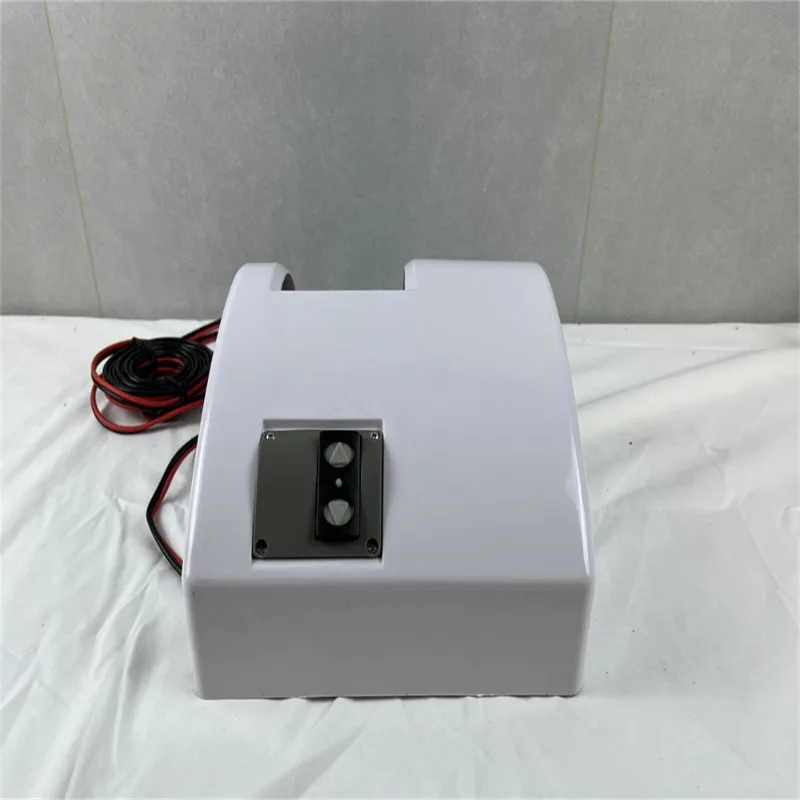 Электрическая лебедка 12В подходит для якорей в морской воде и аксессуаров для яхт и судов.
Электрическая лебедка 12В подходит для якорей в морской воде и аксессуаров для яхт и судов.