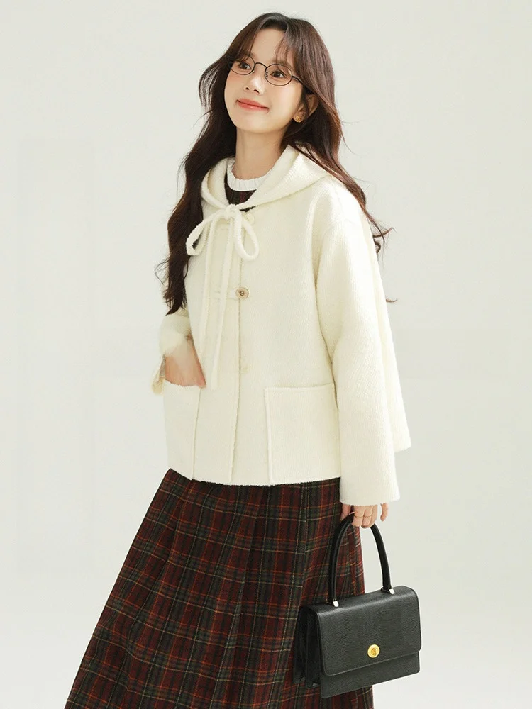 Женское шерстяное пальто с кроликом, белое свободное пальто с капюшоном, осень-зима, милый модный топ небольшого размера
Женское шерстяное пальто с кроликом, белое свободное пальто с капюшоном, осень-зима, милый модный топ небольшого размера