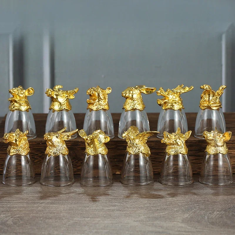 Chinese zodiac Baijiu cup set crystal glass Baijiu dispenser 12 small wine glasses for household use
Chinese zodiac Baijiu cup set crystal glass Baijiu dispenser 12 small wine glasses for household use
