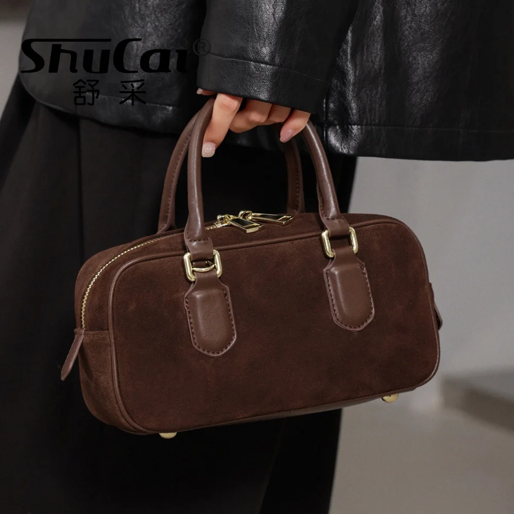 Женская сумка через плечо из натуральной замши, роскошная дизайнерская брендовая сумка Ladeis, высококачественная женская маленькая сумка для боулинга
Женская сумка через плечо из натуральной замши, роскошная дизайнерская брендовая сумка Ladeis, высококачественная женская маленькая сумка для боулинга