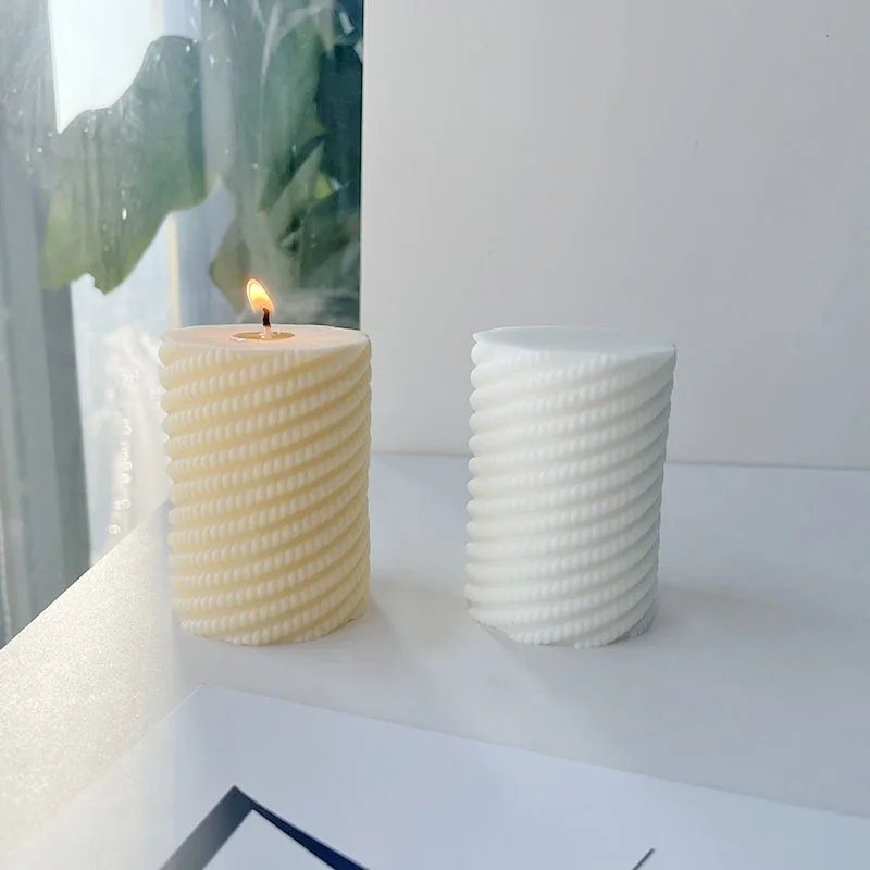 Woven Stripe Cylindrical Candle Mold Spiral Cylindrical Scented Candle Mold Diy Home Decoration Plaster Resin Silicone Mold
Woven Stripe Cylindrical Candle Mold Spiral Cylindrical Scented Candle Mold Diy Home Decoration Plaster Resin Silicone Mold