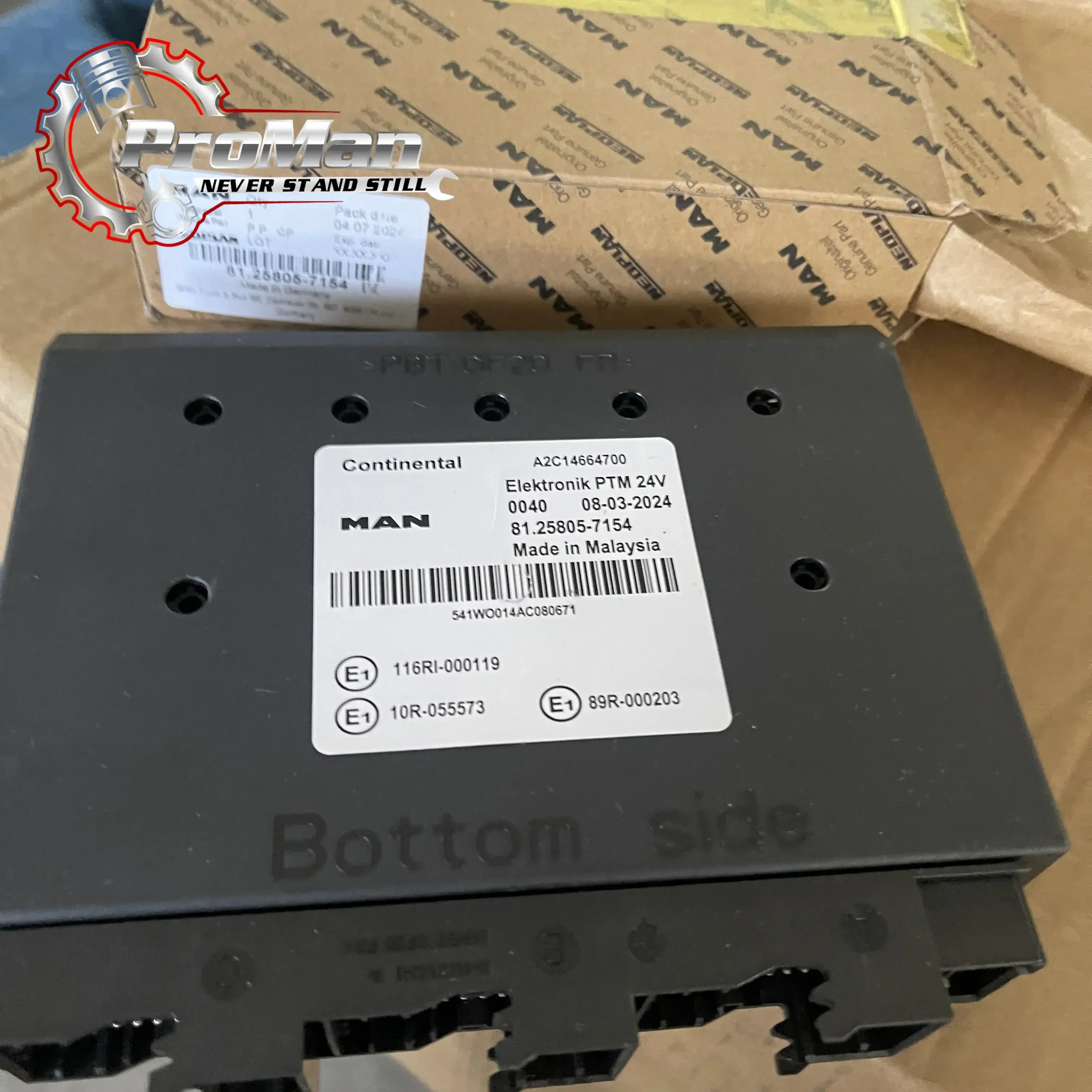 Original Genuine Engineering Machinery Parts 81.25805-7154 81.258057154 Computer Board Parts Suitable for MAN
Original Genuine Engineering Machinery Parts 81.25805-7154 81.258057154 Computer Board Parts Suitable for MAN