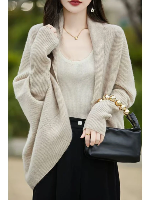 Loose Batwing Sleeve Knitted Cardigan Women's Spring Autumn Fashion Casual Sweater Coat Shoulder Shawl Soft Comfortable Top
Loose Batwing Sleeve Knitted Cardigan Women's Spring Autumn Fashion Casual Sweater Coat Shoulder Shawl Soft Comfortable Top
