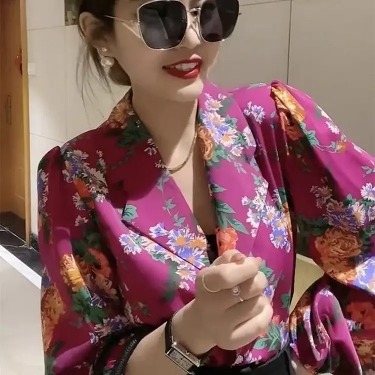 Floral Print Blouse for Women Spring Autumn European Style Loose Fit Vintage Shirt Long Sleeve Fashionable Elegant Suit Jacket
Floral Print Blouse for Women Spring Autumn European Style Loose Fit Vintage Shirt Long Sleeve Fashionable Elegant Suit Jacket