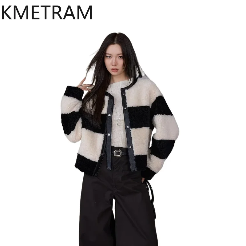 KMETRAM Natural Merino Sheepskin with Wool Attached Coat Women Fashion Short Real Fur Jacket 2025 Winter Woman Clothing Fourrure
KMETRAM Natural Merino Sheepskin with Wool Attached Coat Women Fashion Short Real Fur Jacket 2025 Winter Woman Clothing Fourrure