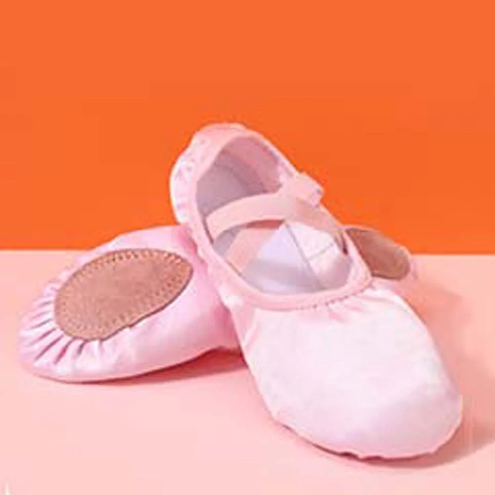Classic PU Leather Ballet Shoes for Girls Flat Sole Pleated Soft Pointe Shoes Elastic Band Nonslip Stain Dance Slippers Children
Classic PU Leather Ballet Shoes for Girls Flat Sole Pleated Soft Pointe Shoes Elastic Band Nonslip Stain Dance Slippers Children