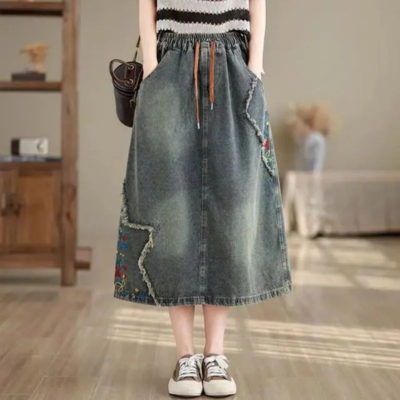 Oversized Women's Summer Ethnic Style Denim Skirt Spring Autumn Skirts Embroidery Female Elastic Waist A-line Denim Skirts 100KG
Oversized Women's Summer Ethnic Style Denim Skirt Spring Autumn Skirts Embroidery Female Elastic Waist A-line Denim Skirts 100KG
