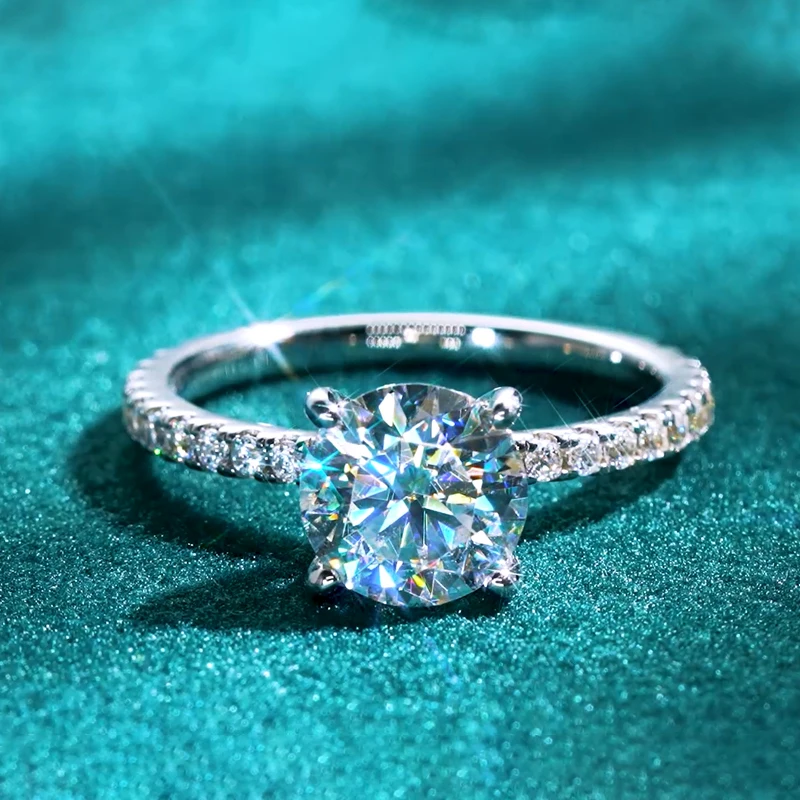 Anziw Solitaire 2ct Moissanite Diamond Ring 925 Sterling Sliver Sparking Wedding Promise Finger Rings for Women GRA Certificate
Anziw Solitaire 2ct Moissanite Diamond Ring 925 Sterling Sliver Sparking Wedding Promise Finger Rings for Women GRA Certificate