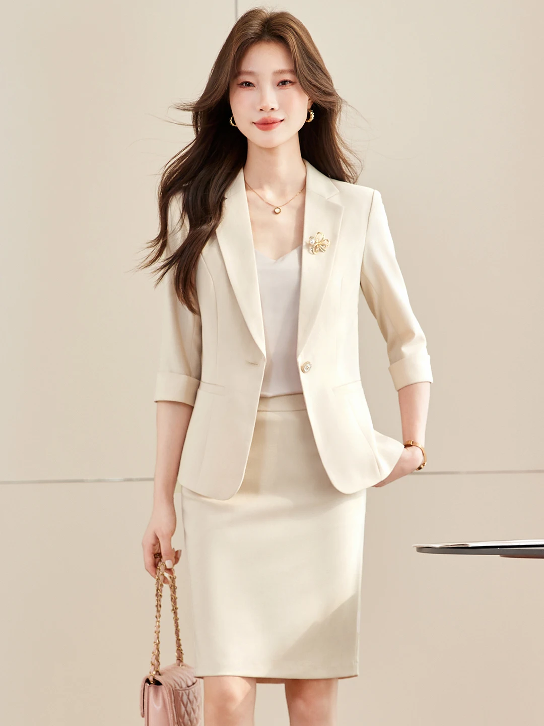 Professional Women's Suit Set 2026 New Spring Seven Sleeve Business Commute Manager Work Uniform Slim Fit Polyester Fiber
Professional Women's Suit Set 2026 New Spring Seven Sleeve Business Commute Manager Work Uniform Slim Fit Polyester Fiber