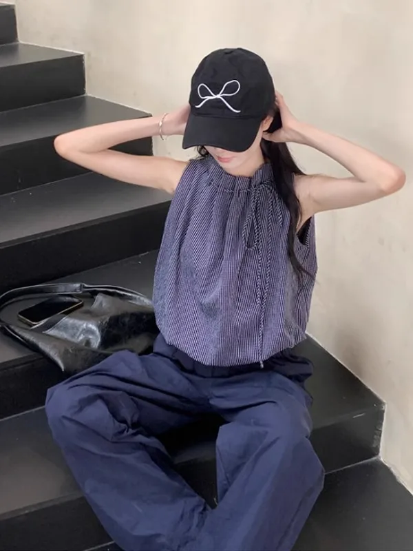 Korean Style Loose Fit Women's Shirt Summer 2025 New Short Tie Drape Gown Stand Collar Flower Bud Unique Design Top
Korean Style Loose Fit Women's Shirt Summer 2025 New Short Tie Drape Gown Stand Collar Flower Bud Unique Design Top