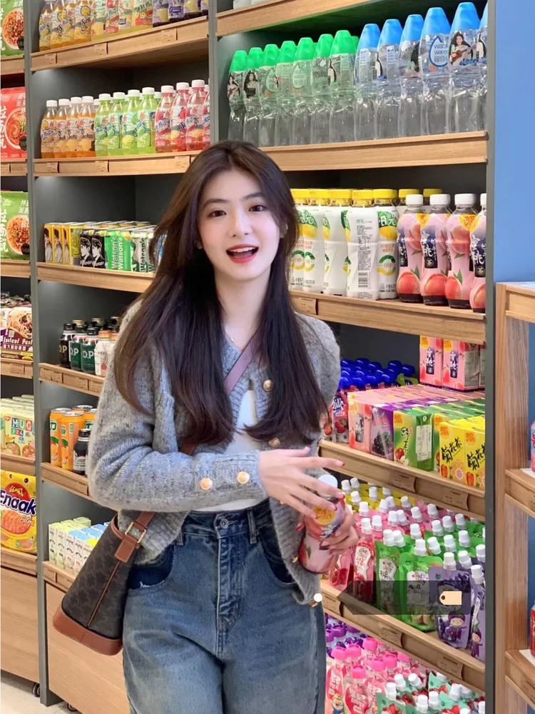 Winter 2025 New ey Soft Cozy Knitted Sweater Cardigan Women Loose Lazy Sle High-End Feeling Sweet Sle Loose Fit Long Sl...
Winter 2025 New ey Soft Cozy Knitted Sweater Cardigan Women Loose Lazy Sle High-End Feeling Sweet Sle Loose Fit Long Sl...