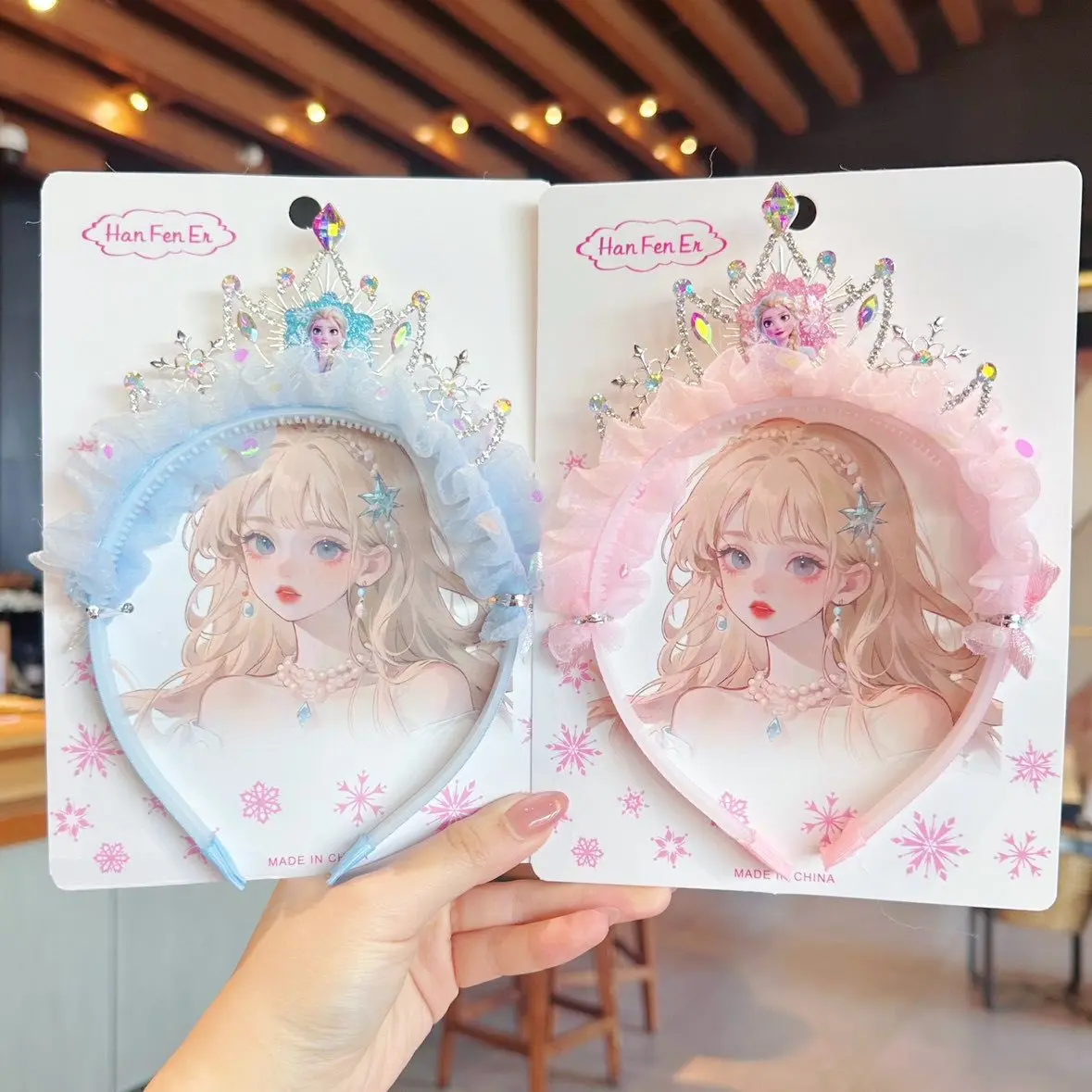 New Elsa Princess Crown Hair Accessories Girls Crown Headpiece Hair Hoop Girl's Birthday Hair Bows Girl Headband Girls Gift
New Elsa Princess Crown Hair Accessories Girls Crown Headpiece Hair Hoop Girl's Birthday Hair Bows Girl Headband Girls Gift