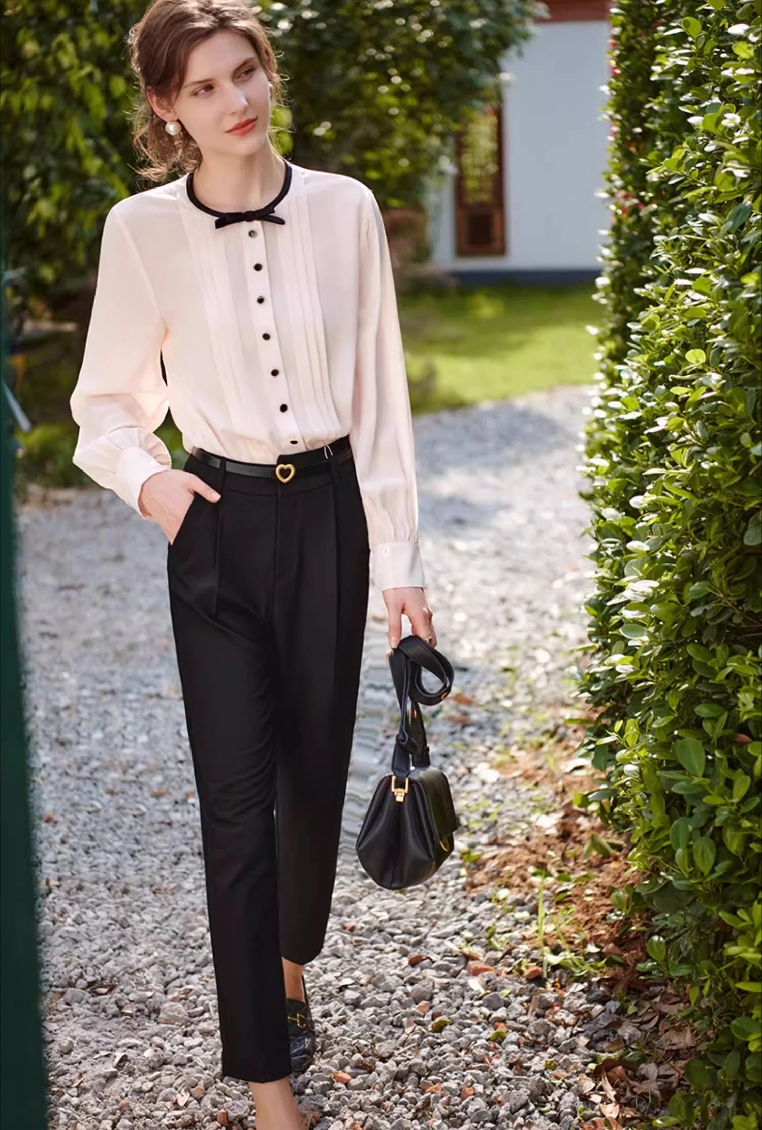 OLrain Black Tailored Pants Women's Autumn 2025 Belt High Waist Suit Pencil Pants Casual Chic Slacks Ladies Clothes M56QK53630
OLrain Black Tailored Pants Women's Autumn 2025 Belt High Waist Suit Pencil Pants Casual Chic Slacks Ladies Clothes M56QK53630