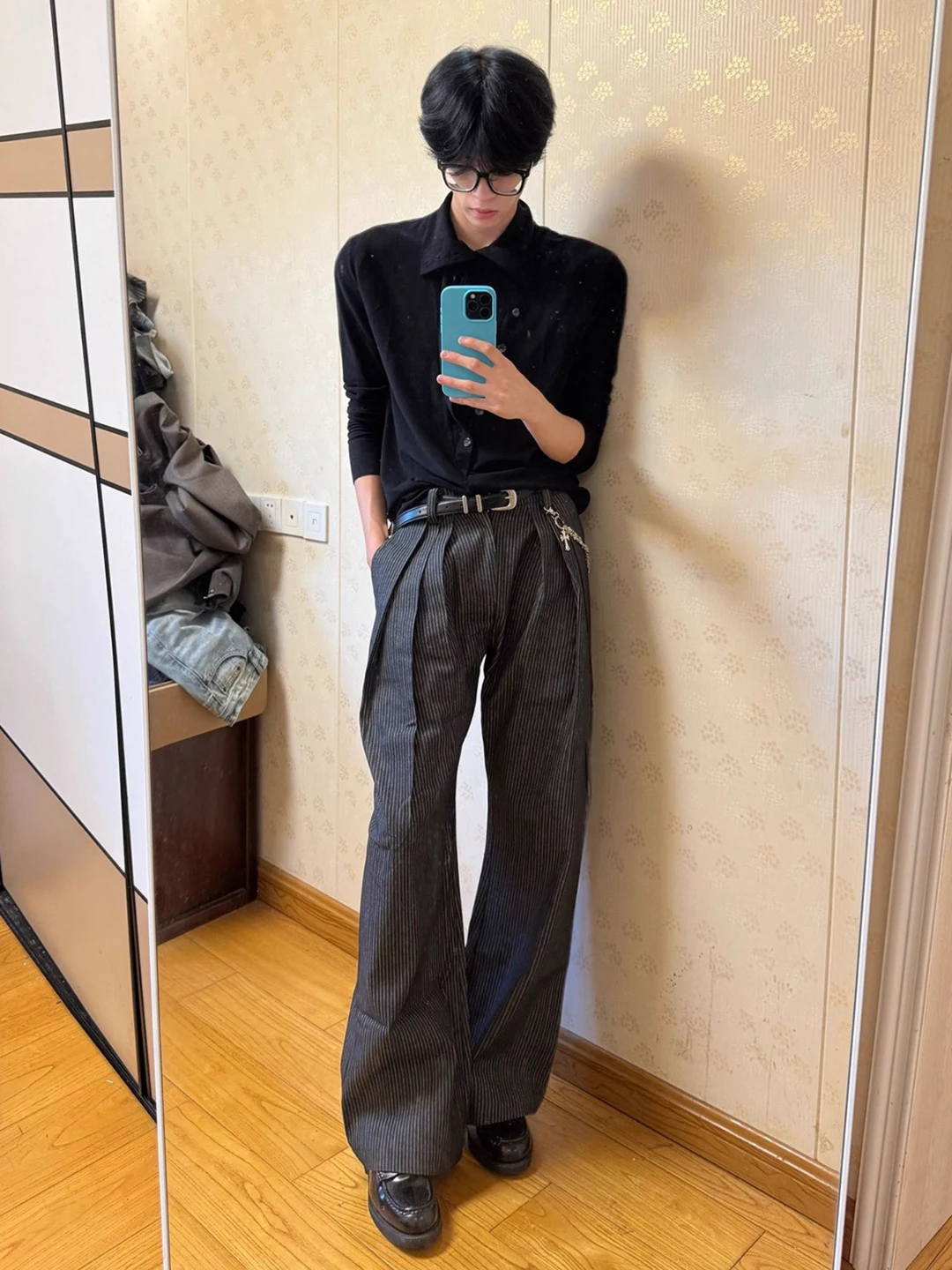 Men's A-Line Wide Leg Jeans Three Pleats Stripe Casual Comfortable Autumn High Waist Zipper Fly Casual Loose Fit Denim Jeans
Men's A-Line Wide Leg Jeans Three Pleats Stripe Casual Comfortable Autumn High Waist Zipper Fly Casual Loose Fit Denim Jeans