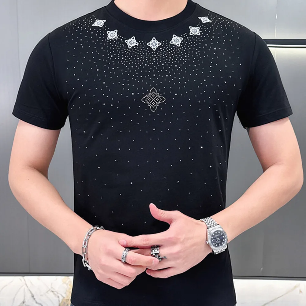 2025 European Rhinestones Men's O-Neck Geometry Letter Print Funny T Shirts Men Short Sleeve T-shirt Street Wear Tee Shirt Homme
2025 European Rhinestones Men's O-Neck Geometry Letter Print Funny T Shirts Men Short Sleeve T-shirt Street Wear Tee Shirt Homme