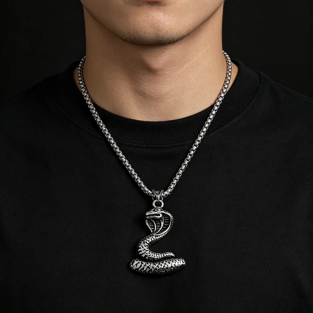 Retro cast cobra stainless steel necklace, waterproof and non-fading blackening process, bulk sales pendant
Retro cast cobra stainless steel necklace, waterproof and non-fading blackening process, bulk sales pendant