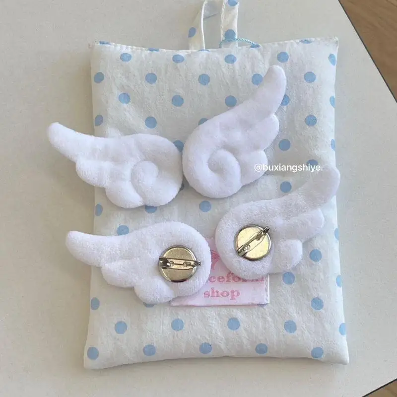 Korean Ins Cute Black And White Angel Wings Pendant Handmade Ornament Patch Brooch Decoration Plush Wing Bag Decoration
Korean Ins Cute Black And White Angel Wings Pendant Handmade Ornament Patch Brooch Decoration Plush Wing Bag Decoration