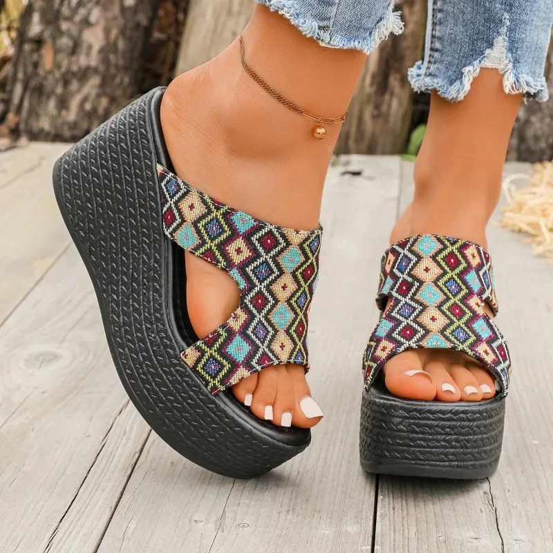 Shoes Female 2025 Open Toe Women's Slippers Outdoor Platform Casual Slippers Women Mixed Colors High Wedges Plus Size Sandals
Shoes Female 2025 Open Toe Women's Slippers Outdoor Platform Casual Slippers Women Mixed Colors High Wedges Plus Size Sandals