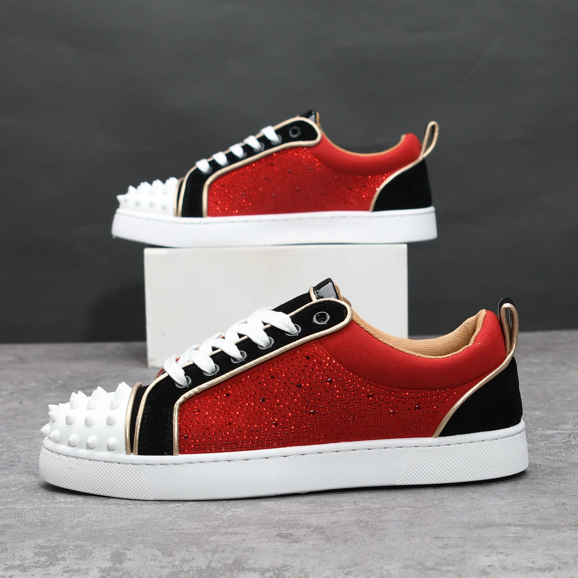 Board shoes men's 2026 new breathable rivet red sole trend lace-up rhinestone low-top men's shoes
Board shoes men's 2026 new breathable rivet red sole trend lace-up rhinestone low-top men's shoes