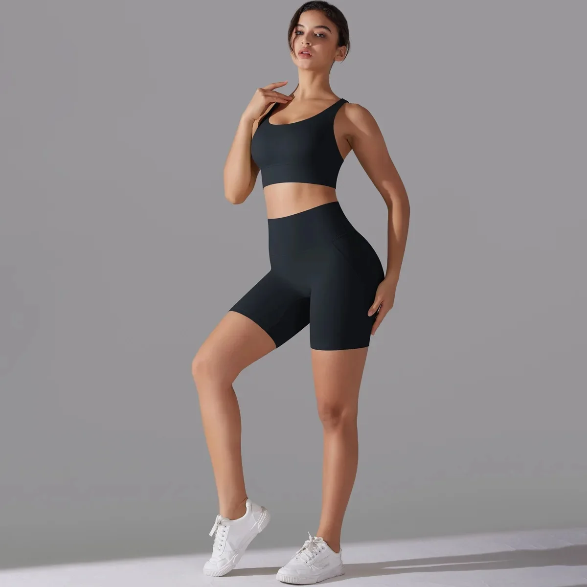 2025 Summer New Women's High Waist Nude Feel Seamless Butt Lifting Quick-Dry Yoga Hot Pants with No-Show Underwear Design, Breat
2025 Summer New Women's High Waist Nude Feel Seamless Butt Lifting Quick-Dry Yoga Hot Pants with No-Show Underwear Design, Breat