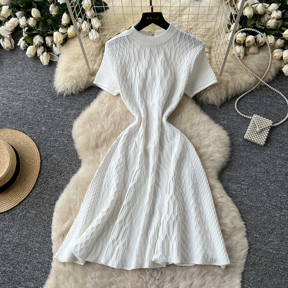 Long Dress Women Dresses Knit Vestidos Y2k Streetwear Round Neck Short Sleeve Tight Waist Elegant Splice Party Night Work 2026
Long Dress Women Dresses Knit Vestidos Y2k Streetwear Round Neck Short Sleeve Tight Waist Elegant Splice Party Night Work 2026