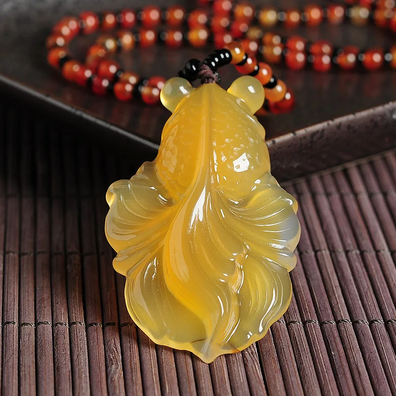 Canary Stone Goldfish Pendant Men's and Women's Prosperous Pendant Necklace with Beads
Canary Stone Goldfish Pendant Men's and Women's Prosperous Pendant Necklace with Beads