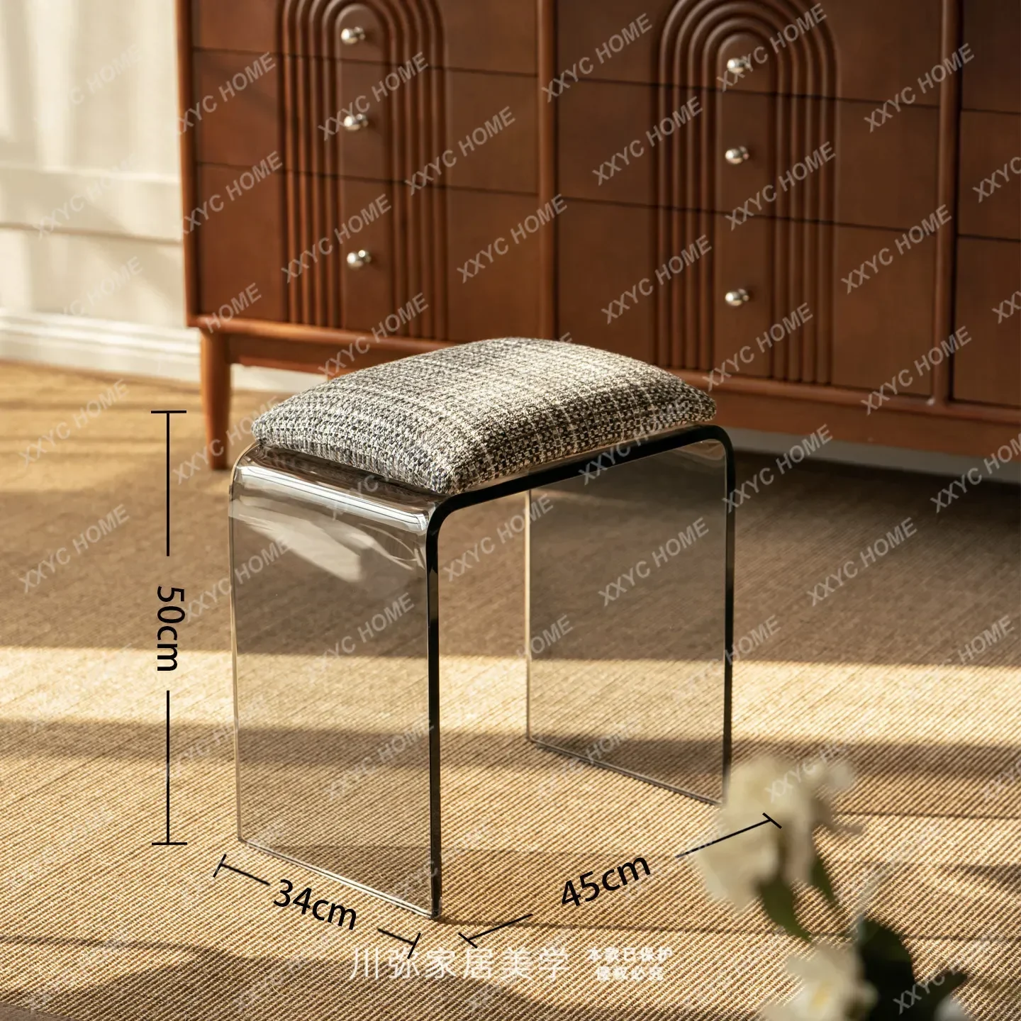 Acrylic stool transparent living room coffee table low stool light luxury modern simple chairTJ
Acrylic stool transparent living room coffee table low stool light luxury modern simple chairTJ
